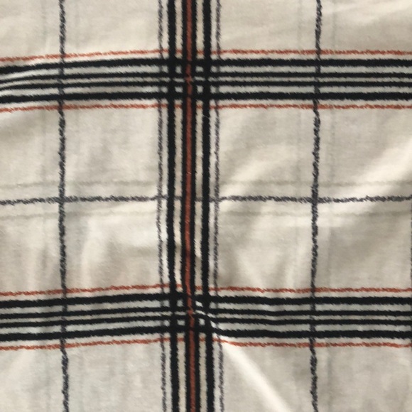 LuLaRoe shirt! - Picture 2 of 3